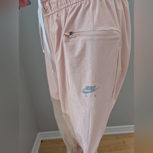 Nike Women's Light Pink Jogger Pants Size M Bnwot - Picture 8 of 13